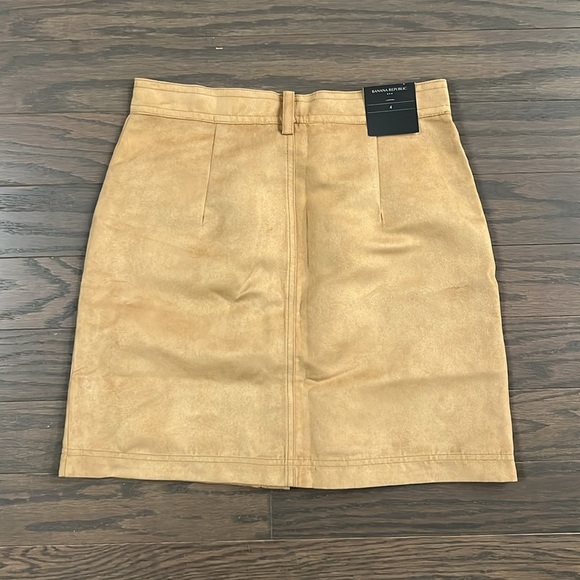 Banana Republic Tan Camel Vegan Suede Portia Mini Skirt - Picture 3 of 4